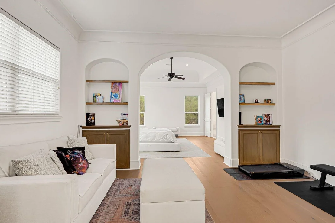 Photo of 2706 Tudor Manor