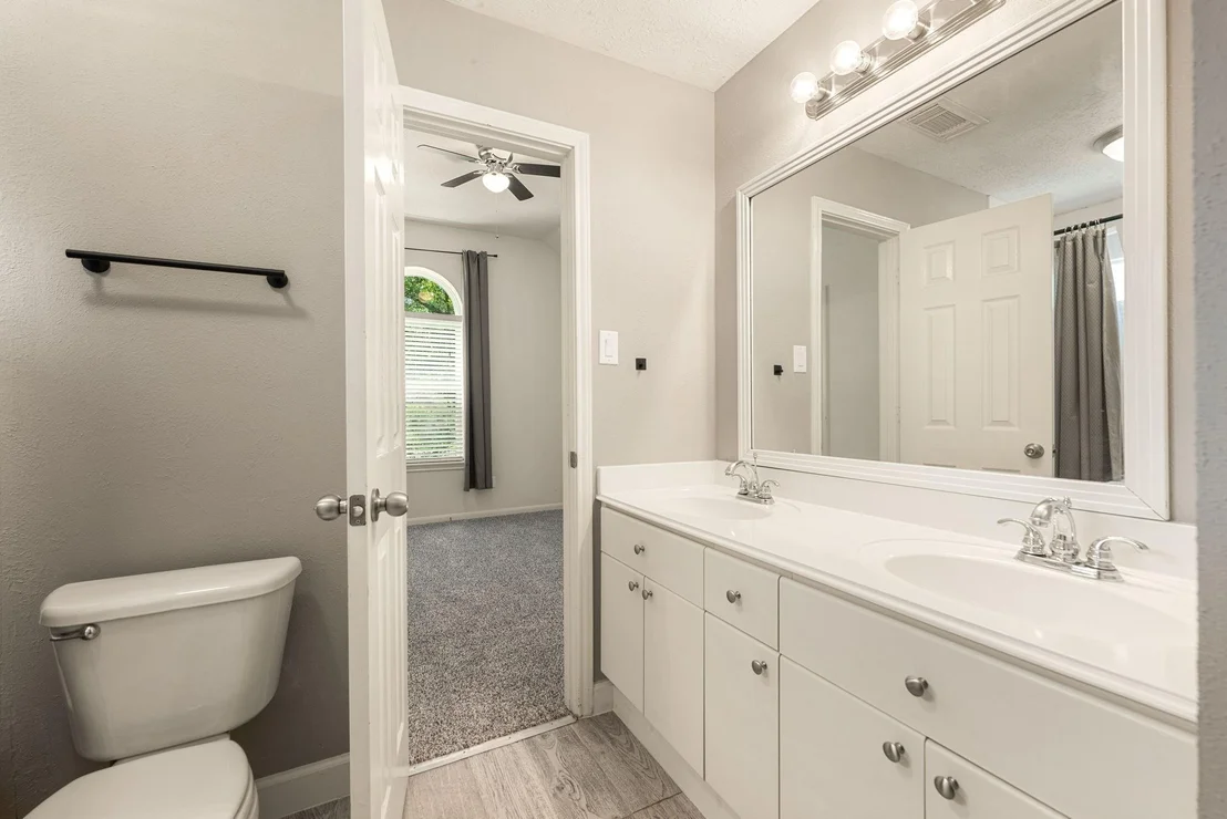 Photo of 303 S Cypress Estates Circle