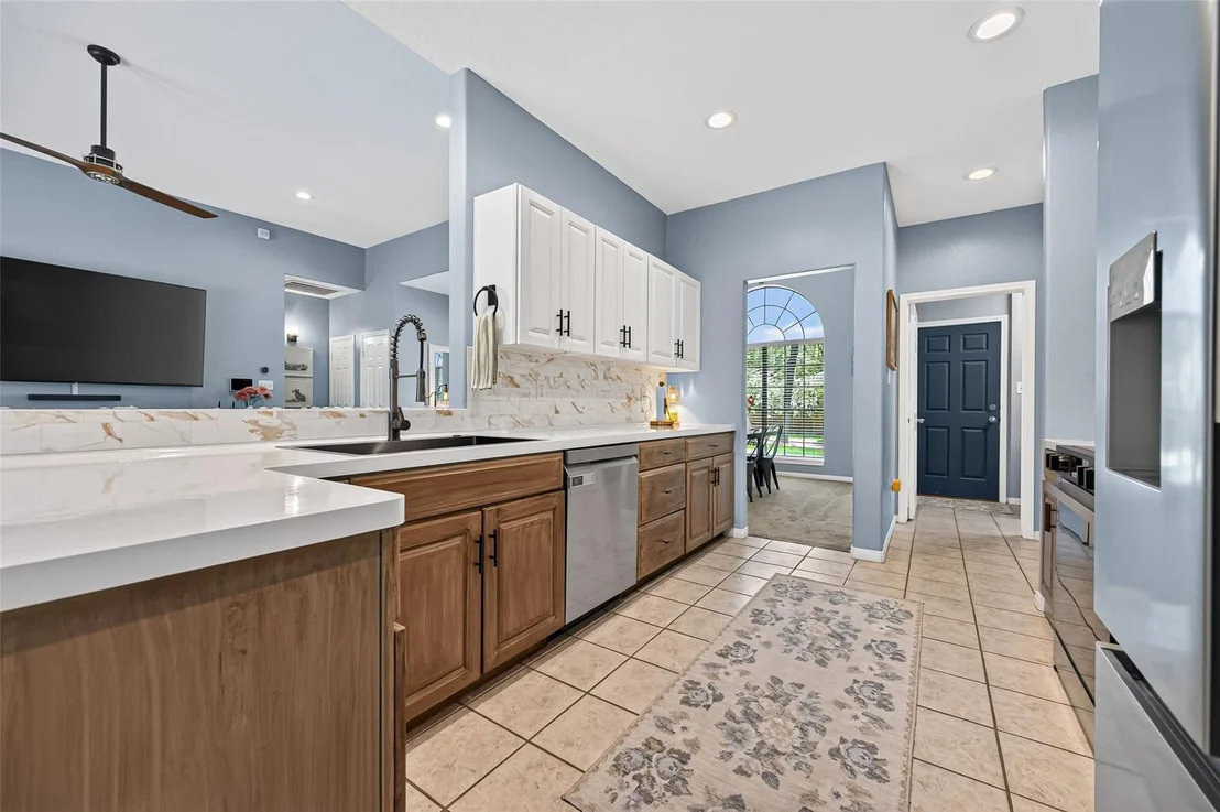 Photo of 12430 Longfellow Drive