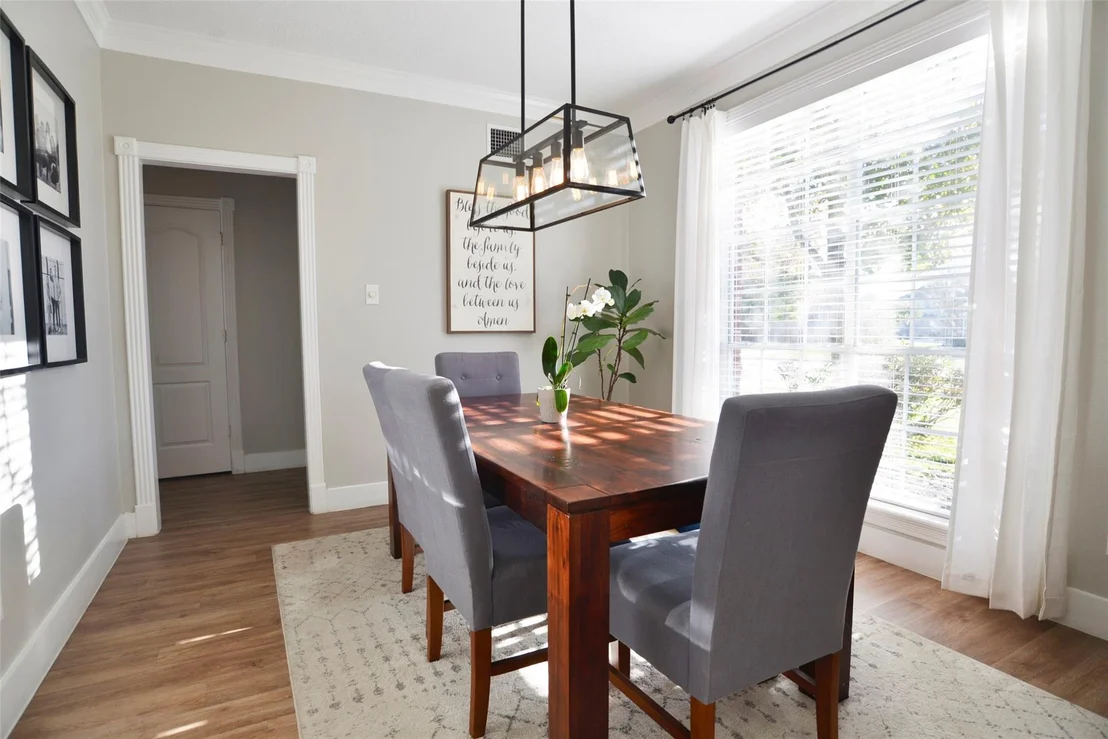 Photo of 506 Windsor Drive