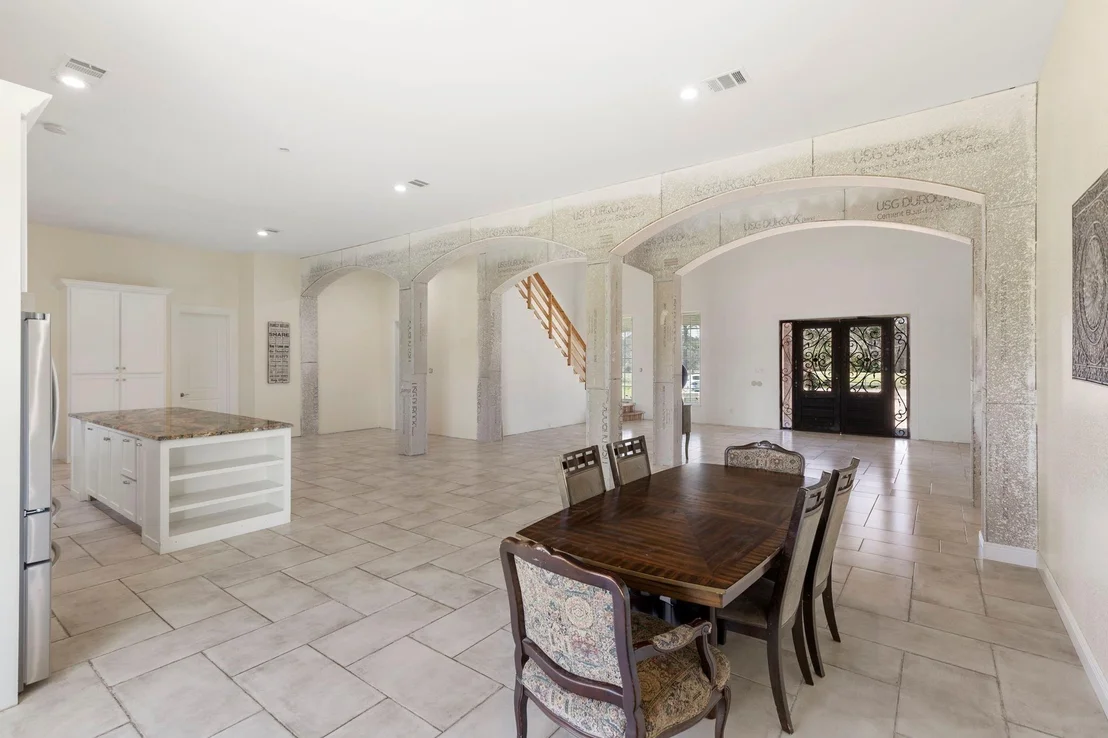Photo of 2464 N Walker Road