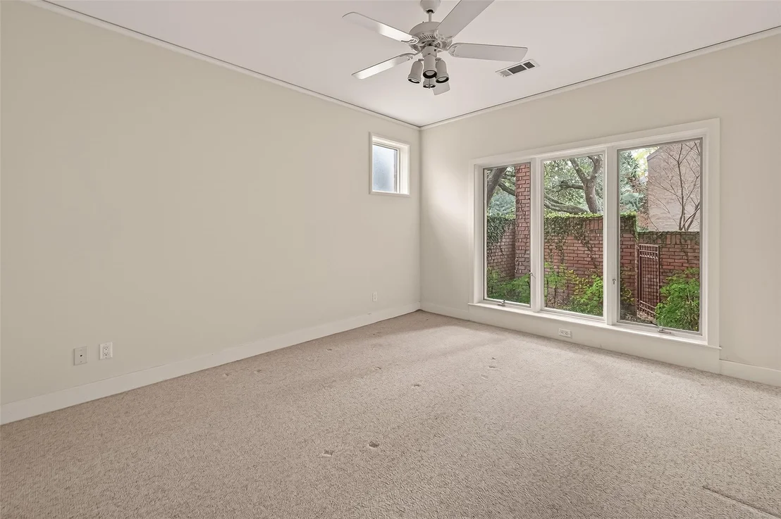 Photo of 315 Sugarberry Circle