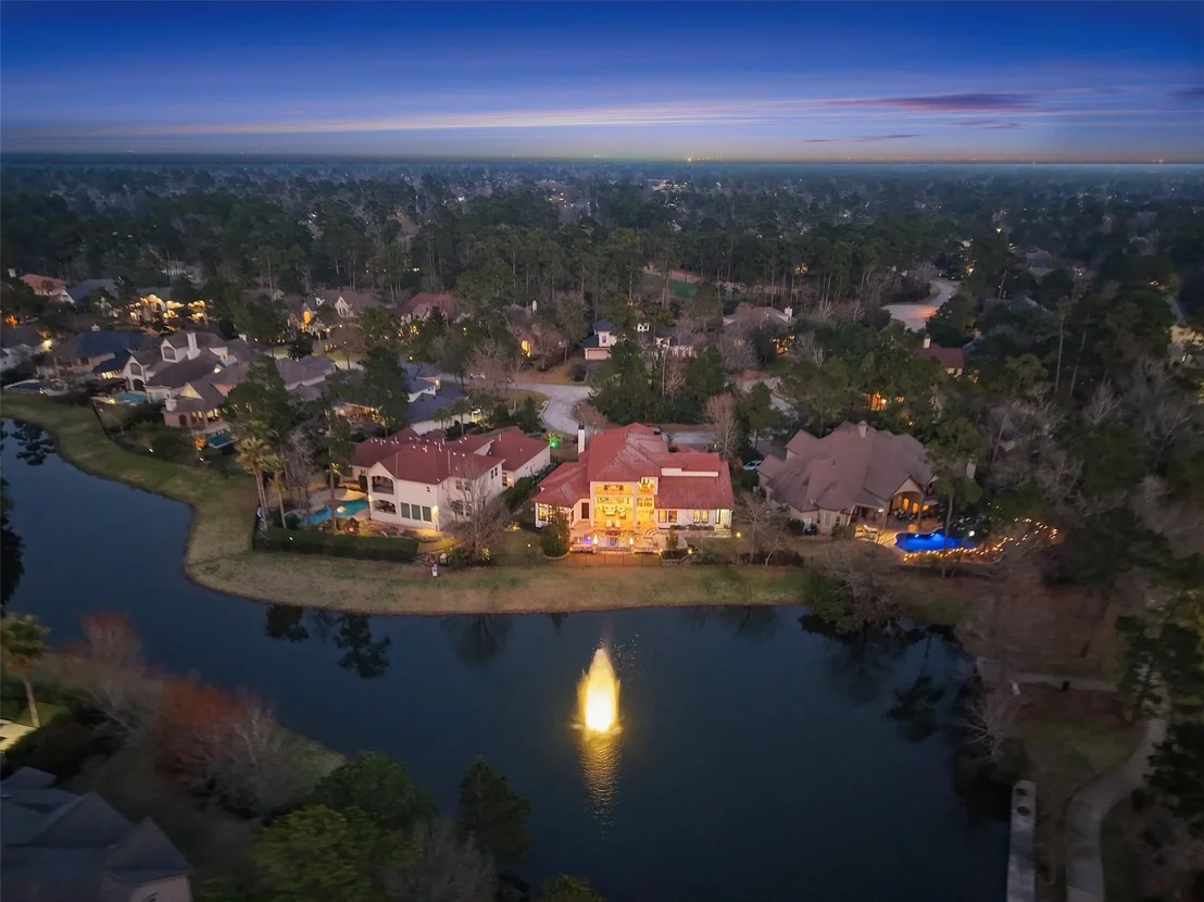 Photo of 83 Lakeside Green
