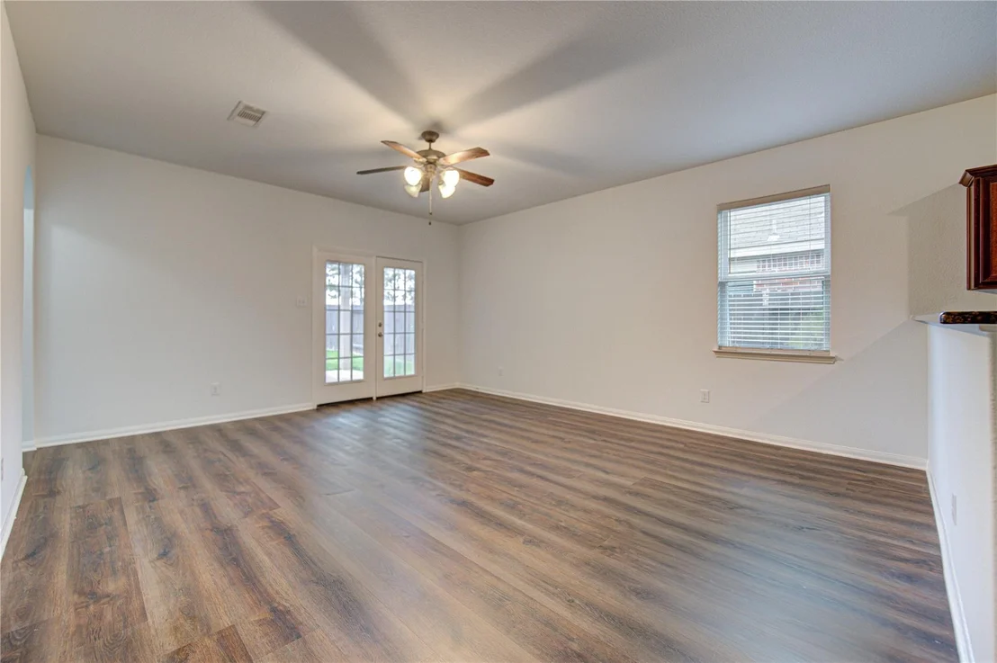Photo of 1033 Texas Timbers Drive