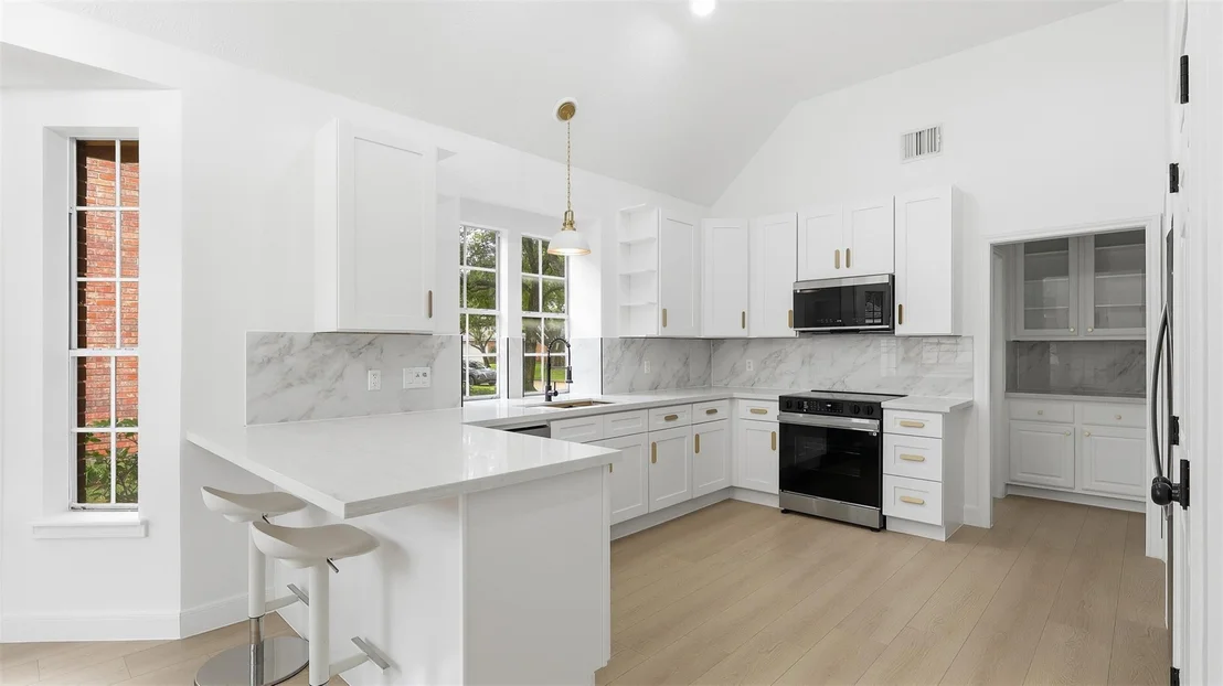 Photo of 1410 Rosemeadow Drive