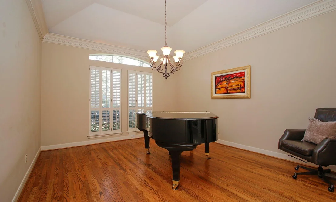 Photo of 15923 Harwick Drive