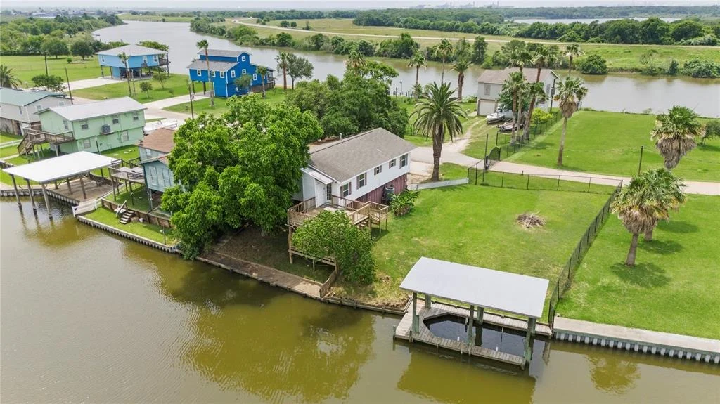 Photo of 450 Creek Drive