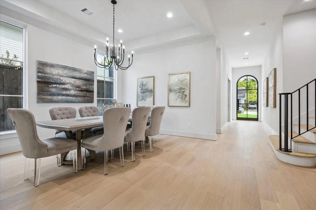 Photo of 1118 Jackson Boulevard