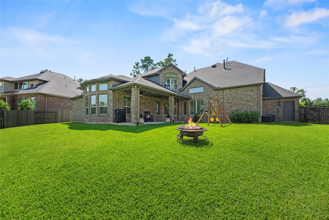 Photo of 1002 Pleasant Pines Lane
