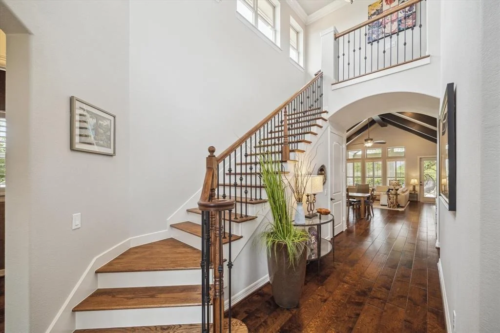 Photo of 70 Silent Circle Drive