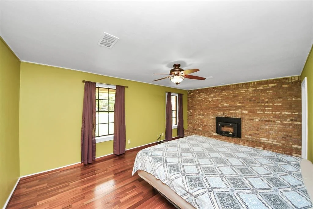 Photo of 21507 Whispering Pines