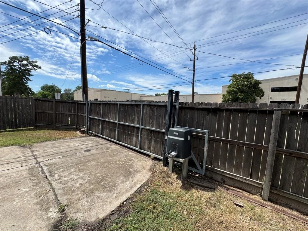 Photo of 4302 Continental Drive