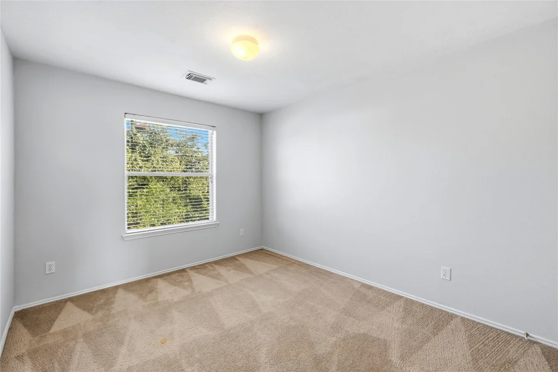 Photo of 606 Kiley Drive