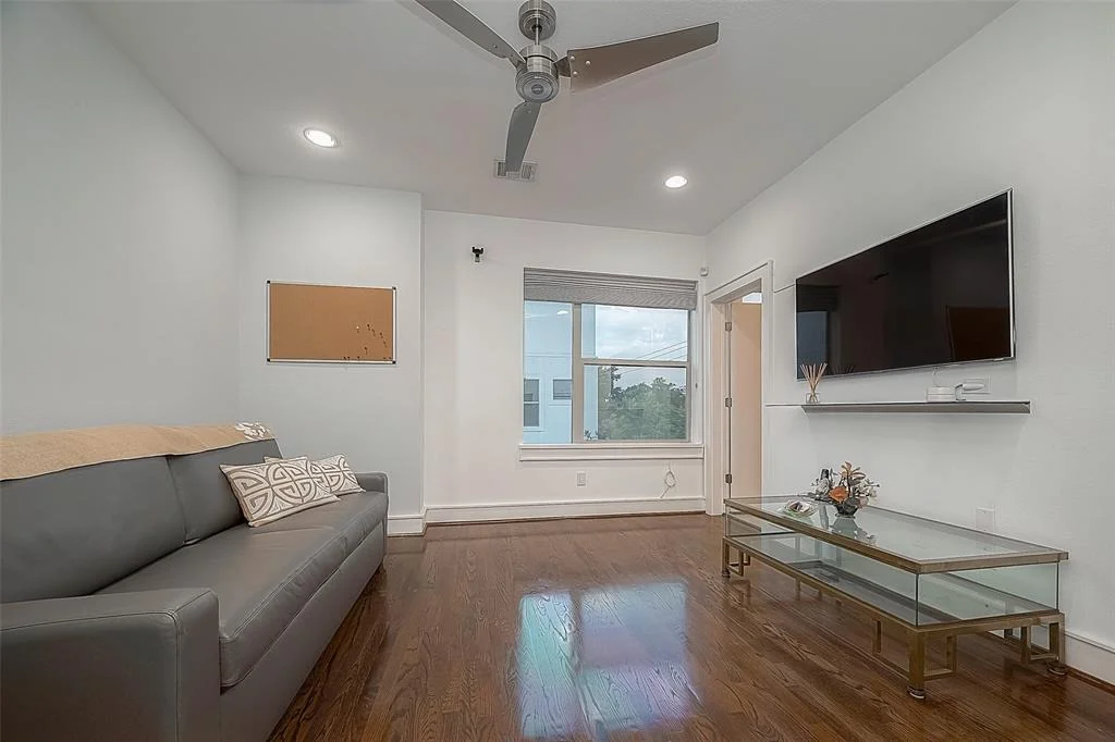 Photo of 6110 Potomac Enclave Drive