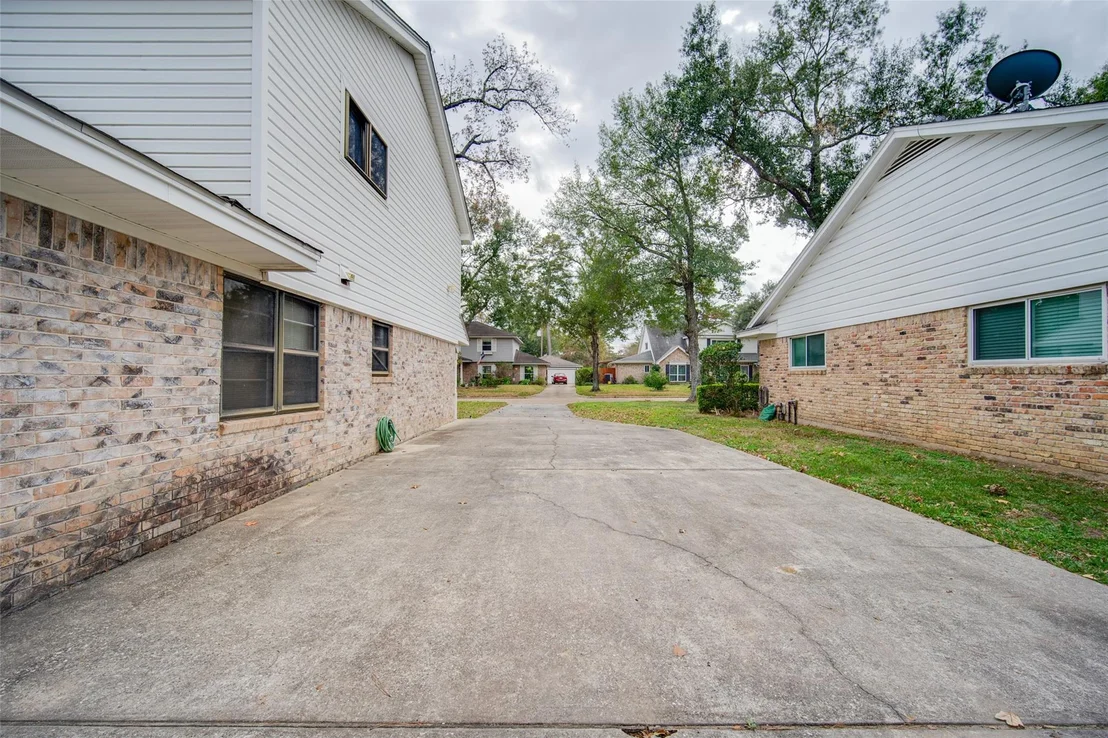Photo of 1107 Pear Tree Lane