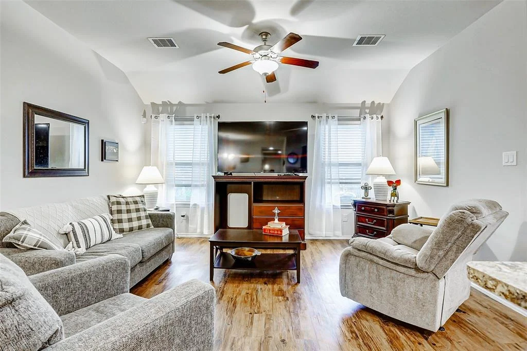 Photo of 20906 Whitehaven Bluff Trail