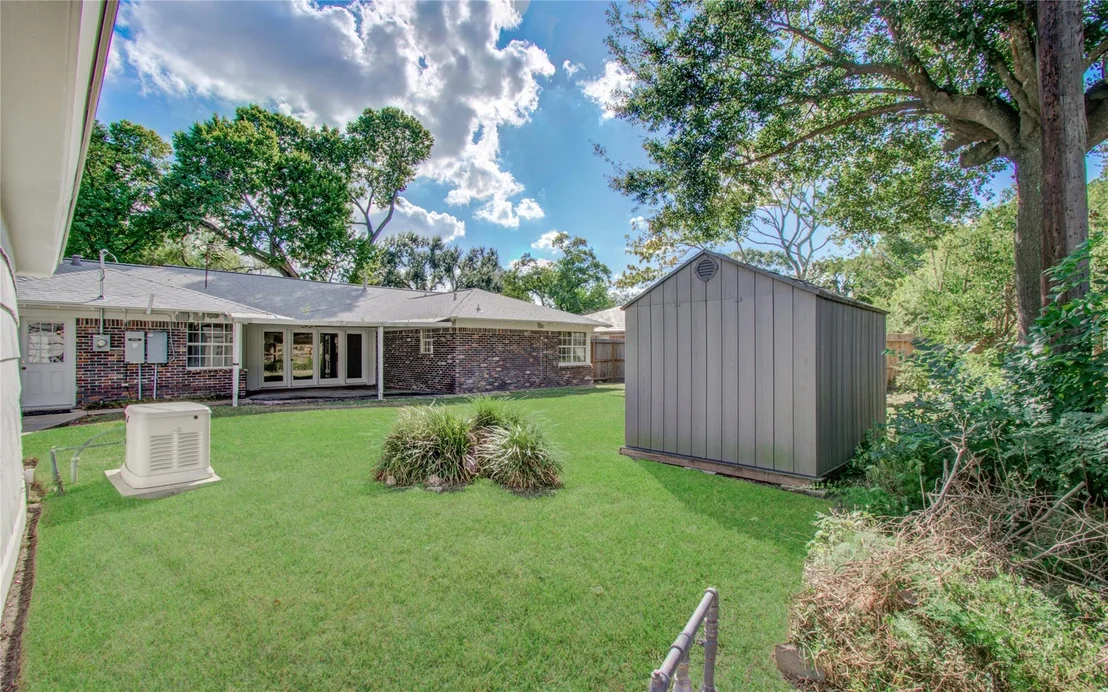 Photo of 11010 Atwell Drive