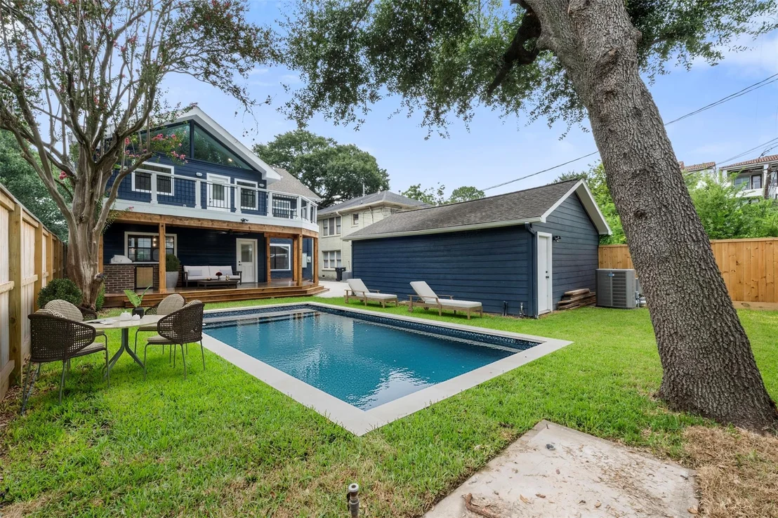 Photo of 1723 Albans Road