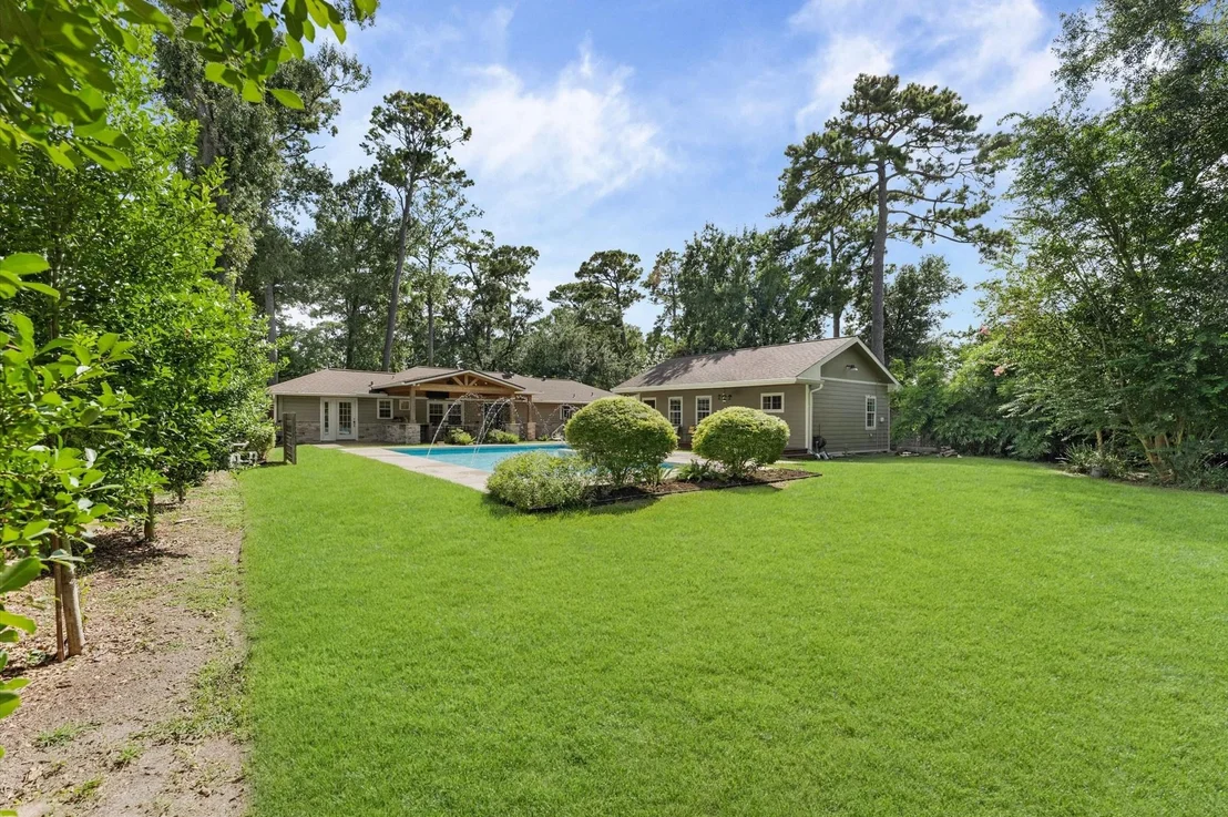 Photo of 4010 Brookwoods Drive