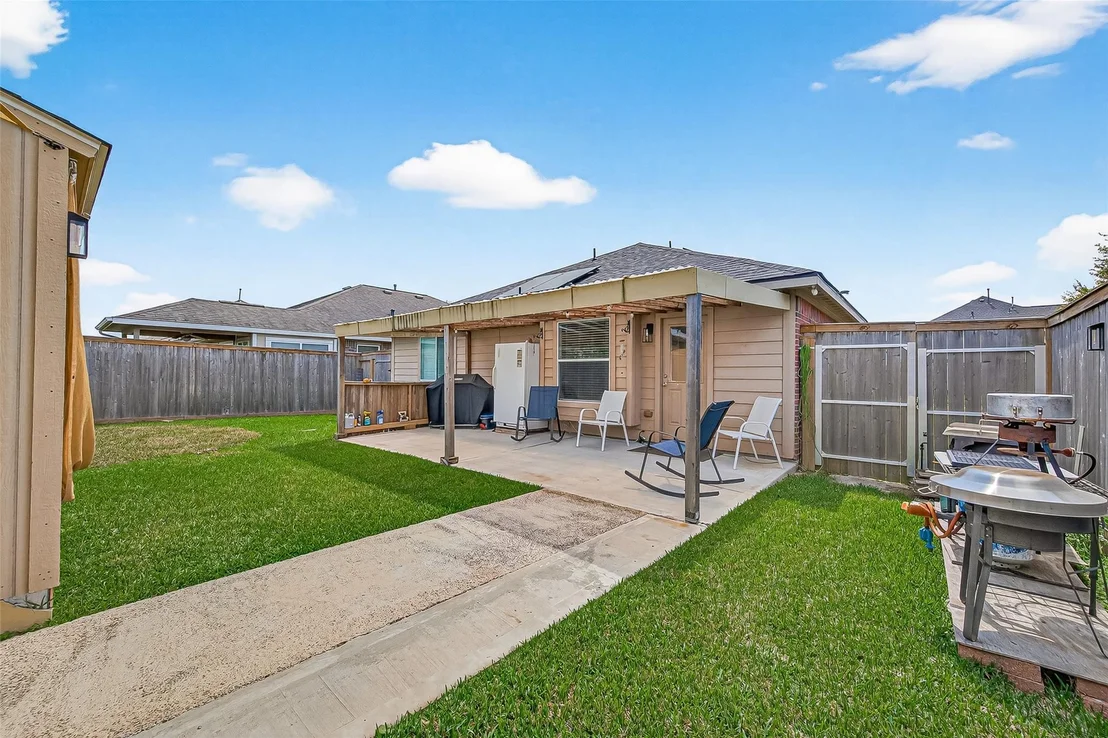 Photo of 22334 Guston Hall Lane