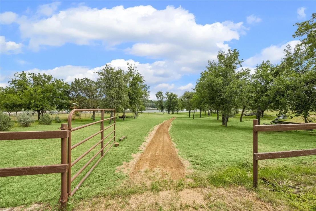 Photo of 511 Chimney Cove Drive