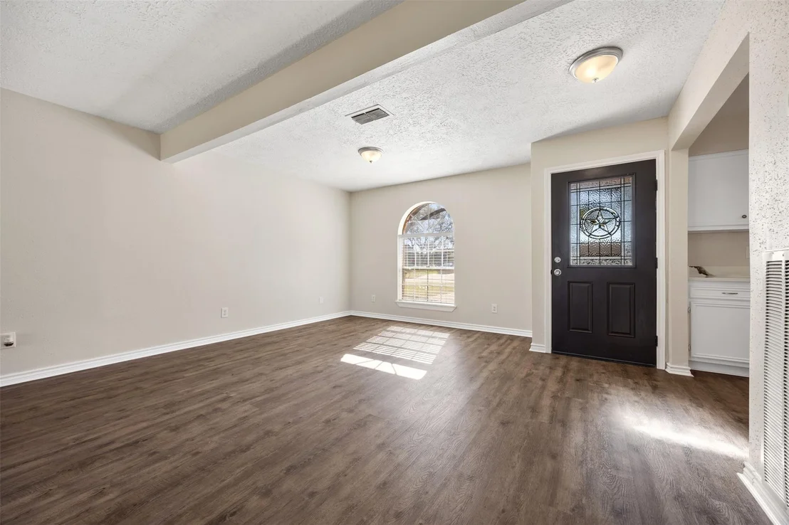 Photo of 14030 Montaigne Drive