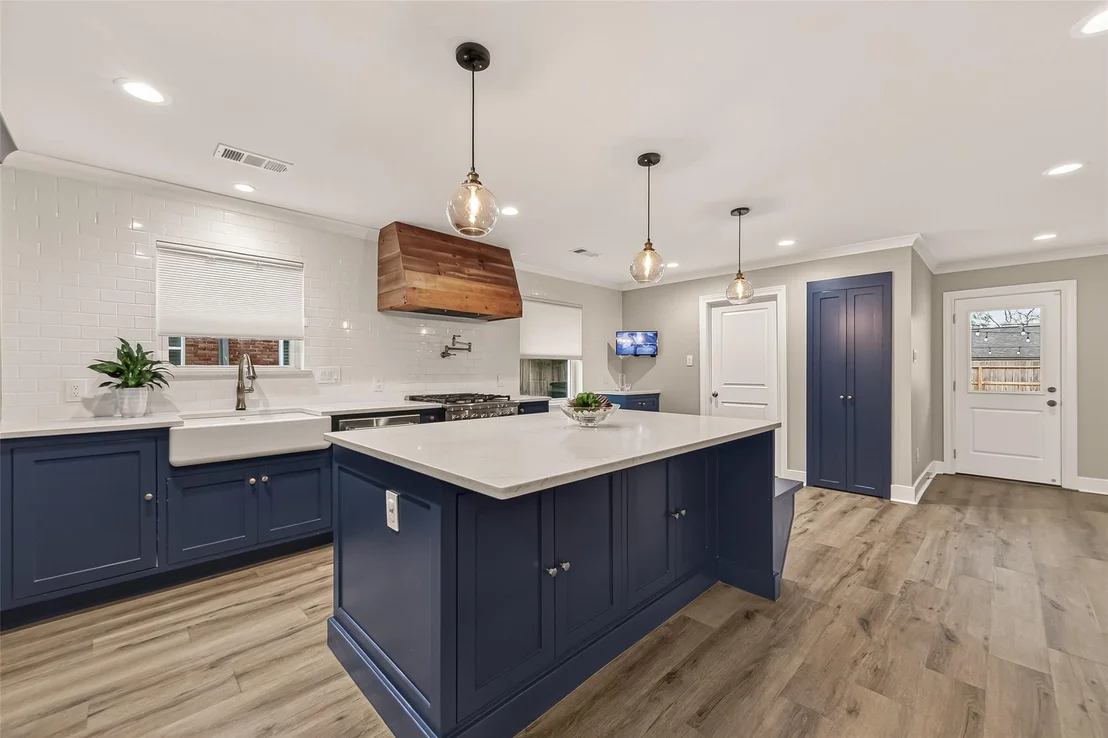 Photo of 10606 Riverview Drive