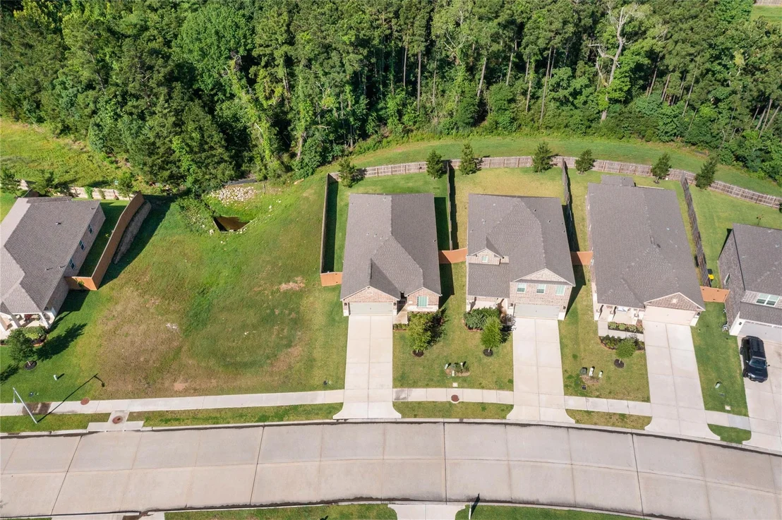 Photo of 6167 White Spruce Drive