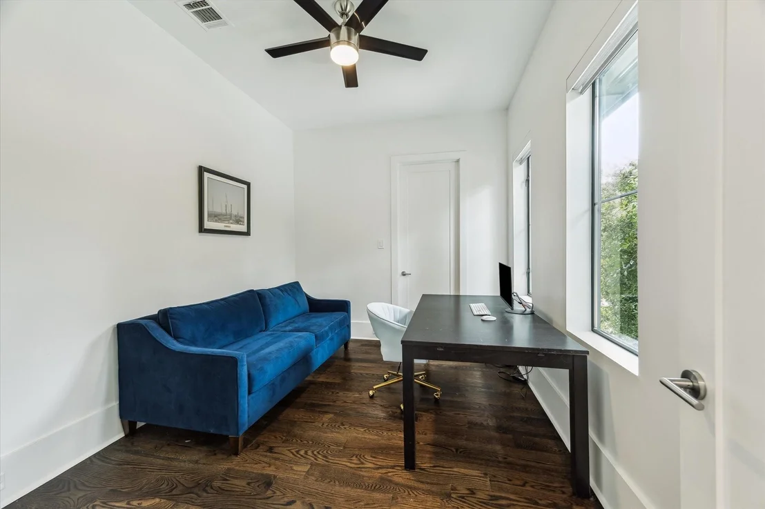 Photo of 1010 Waltway Drive