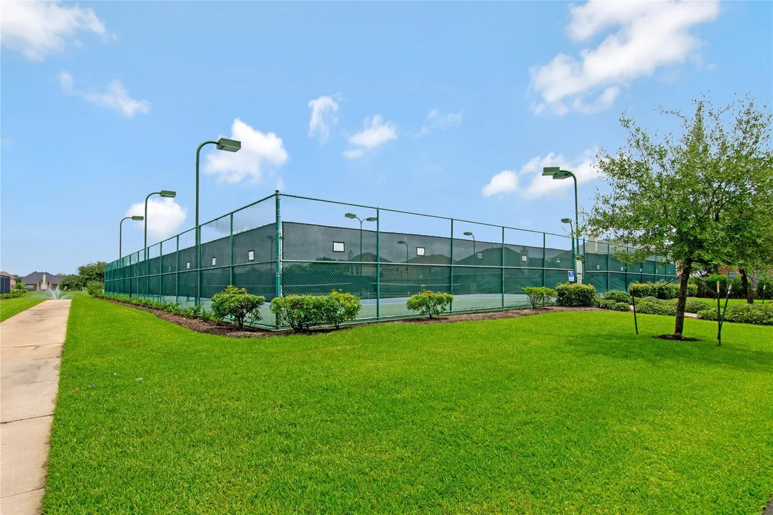 Photo of 21406 Avalon Queen Drive