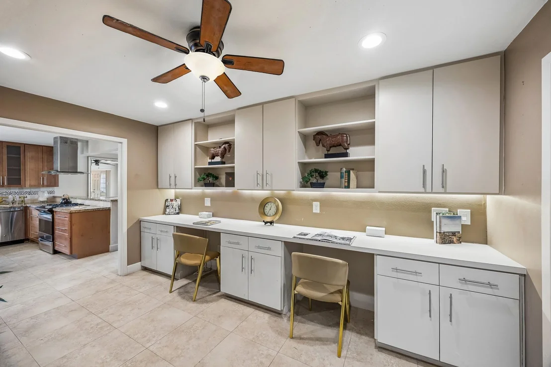 Photo of 9703 Oasis Drive