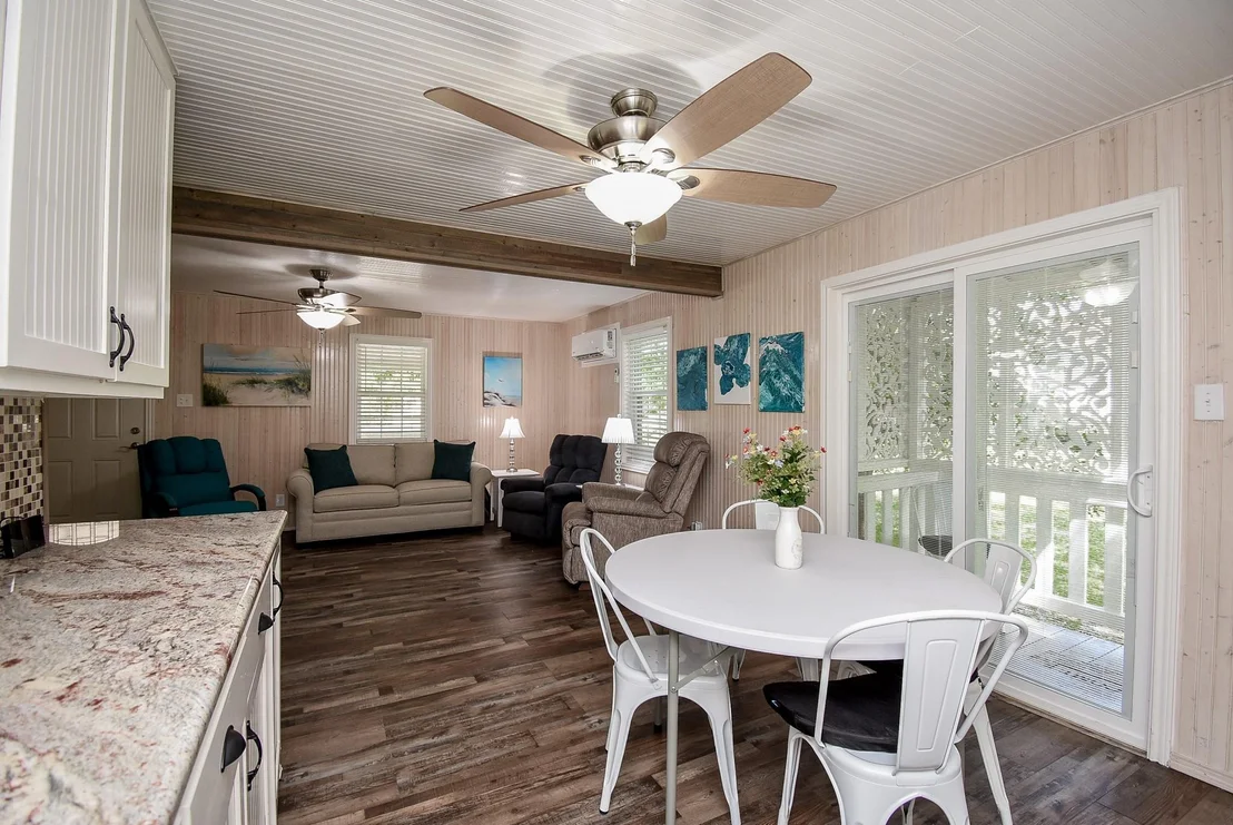 Photo of 1678 Bayview Drive