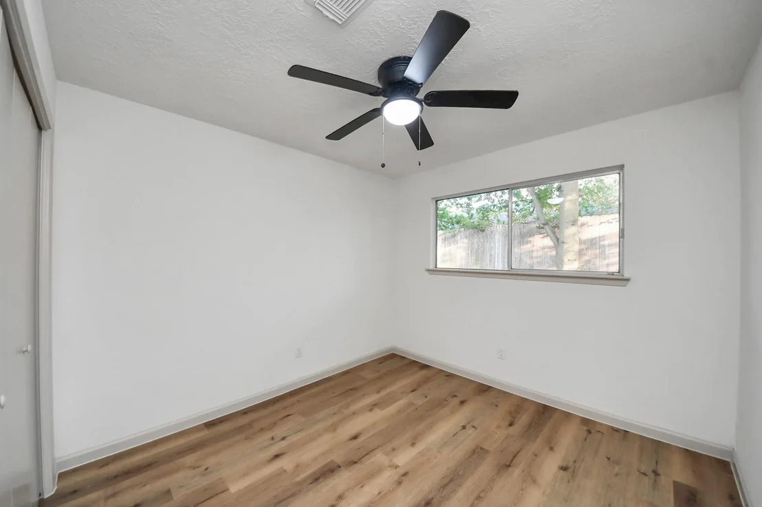 Photo of 10915 Berry Tree Drive