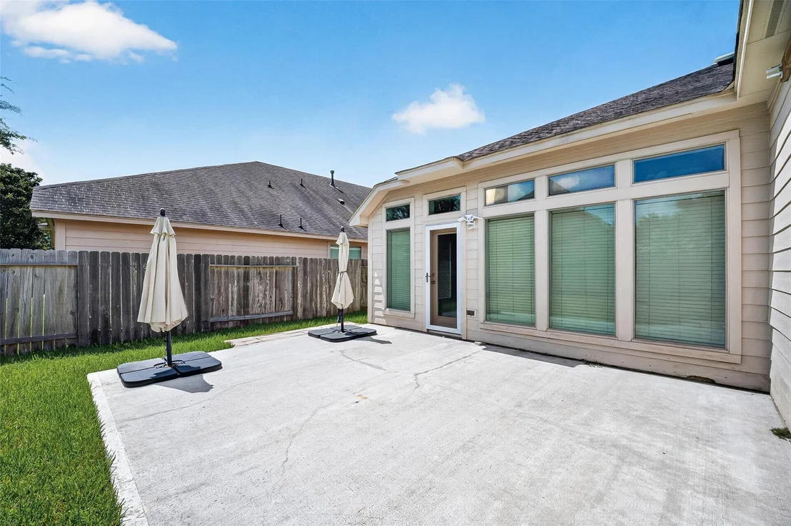 Photo of 5606 Walnut Glen Lane