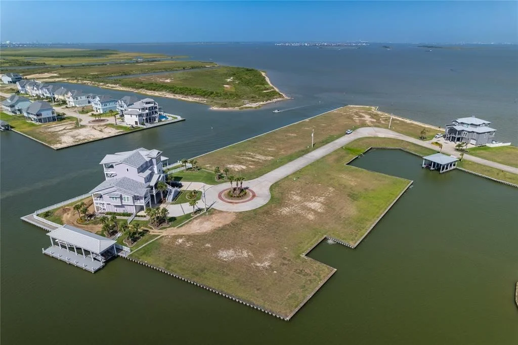 Photo of 62 Water Key