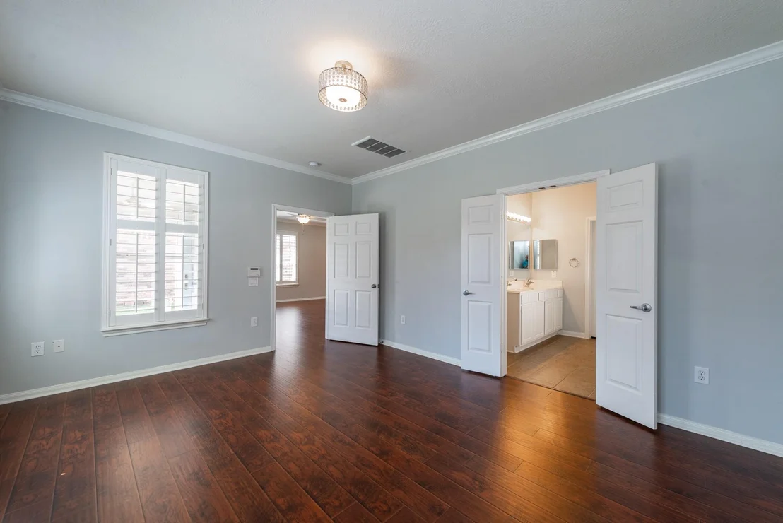 Photo of 5327 Thorngate Court