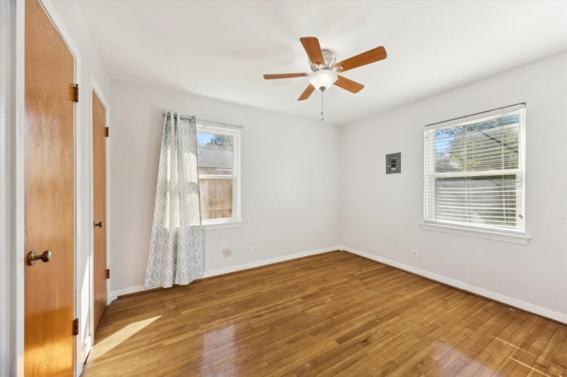 Photo of 3808 Dumbarton Road