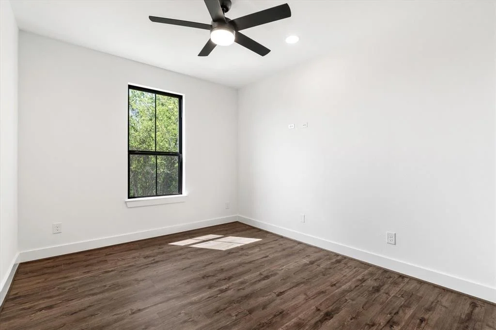 Photo of 811 Easy Street
