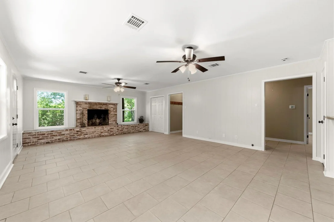 Photo of 8330 Elm