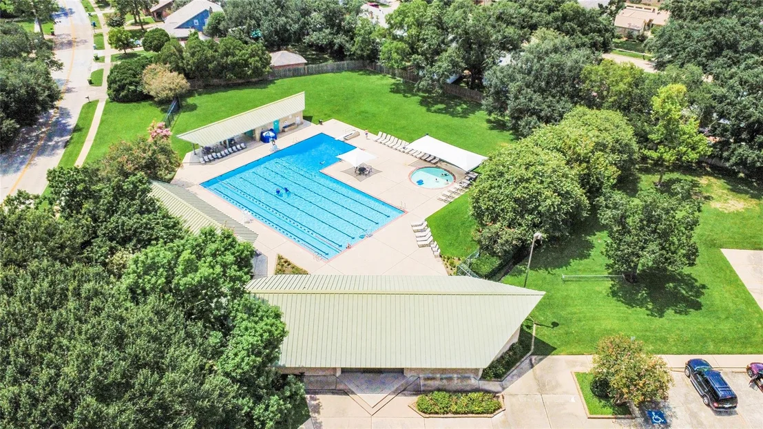 Photo of 4805 Whispering Falls Drive