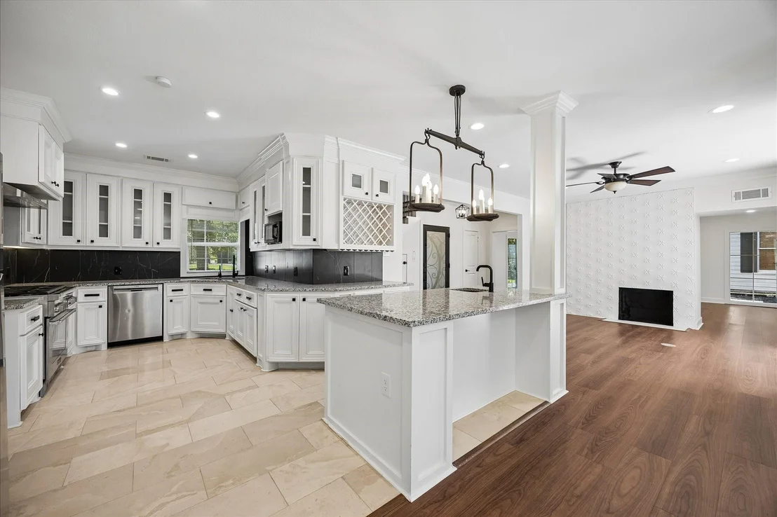 Photo of 3071 Locke Lane
