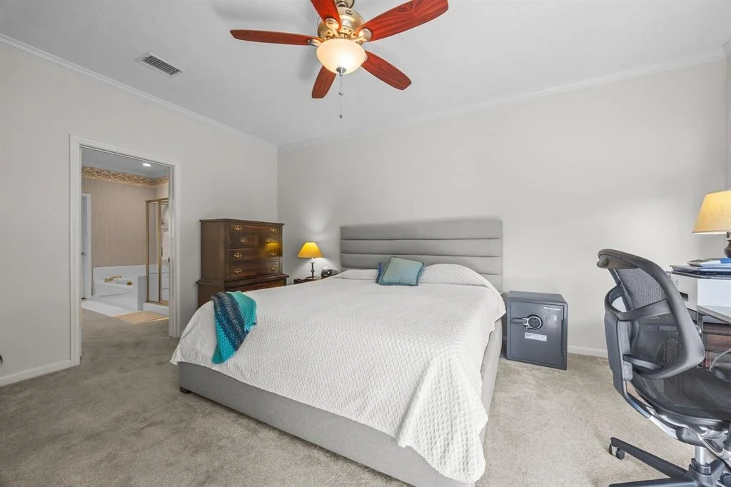 Photo of 4010 Walnut Pond Drive