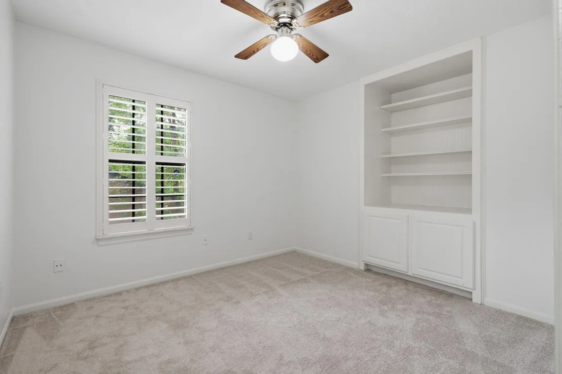 Photo of 19 Village Knoll Place
