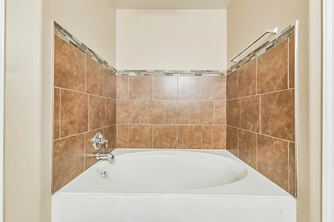 Photo of 2415 Fox River Lane
