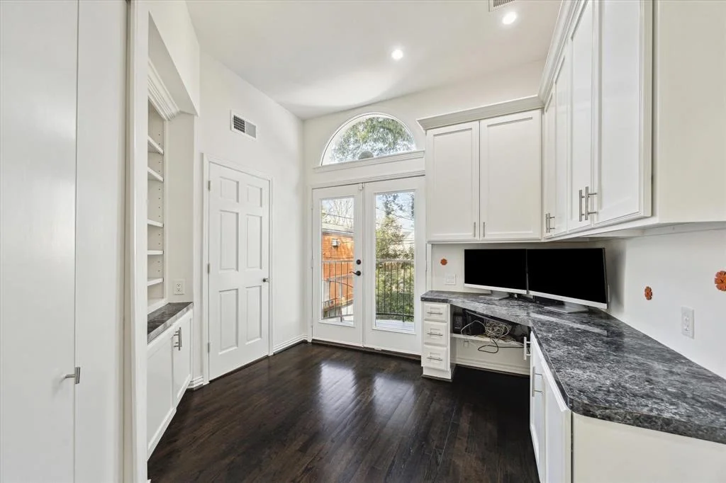 Photo of 2206 Albans Road