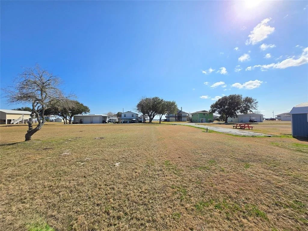 Photo of 937 Bayview Drive