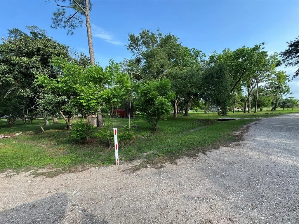 Photo of 751 Riverside Drive