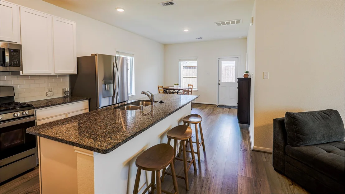 Photo of 402 Flycatcher Court