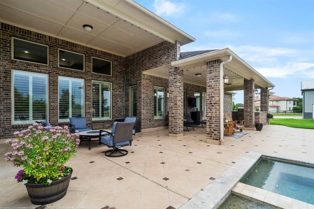 Photo of 2131 Grand River Drive