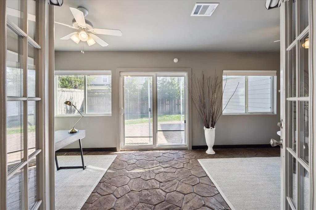 Photo of 1501 Ebony Lane